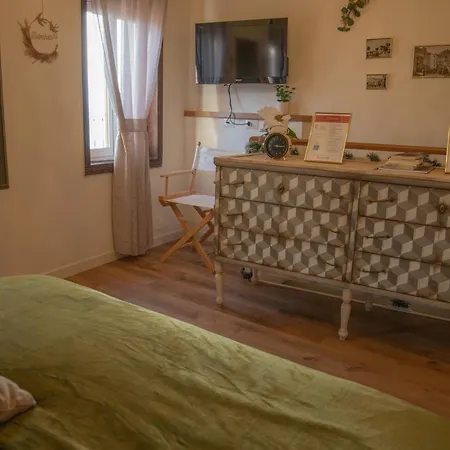 La Casetta. Feel At Home. * Castelfidardo