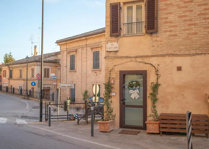 Casa vacanze La Casetta. Feel At Home.